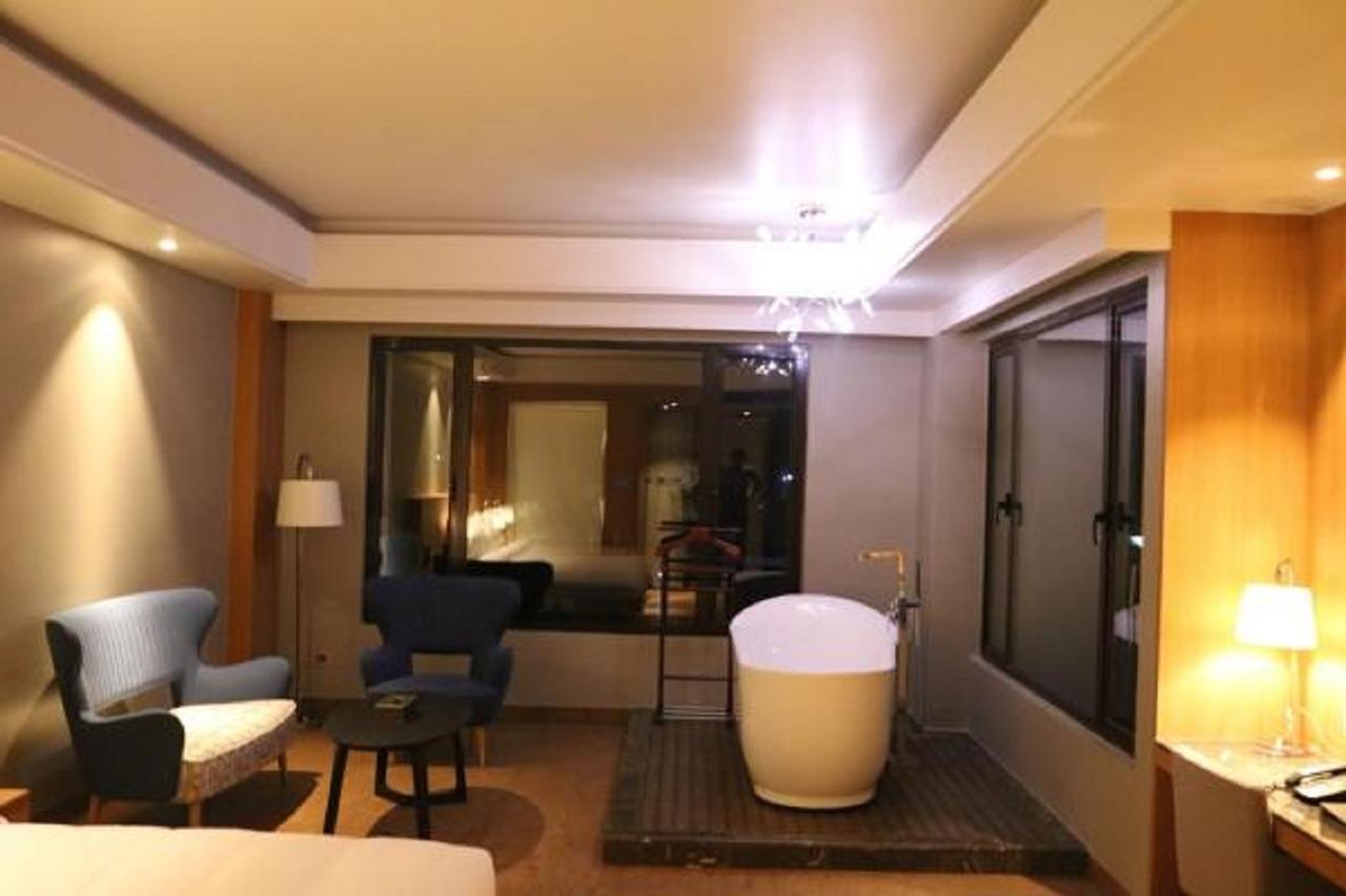 Deluxe King Room,660177921:JPEG